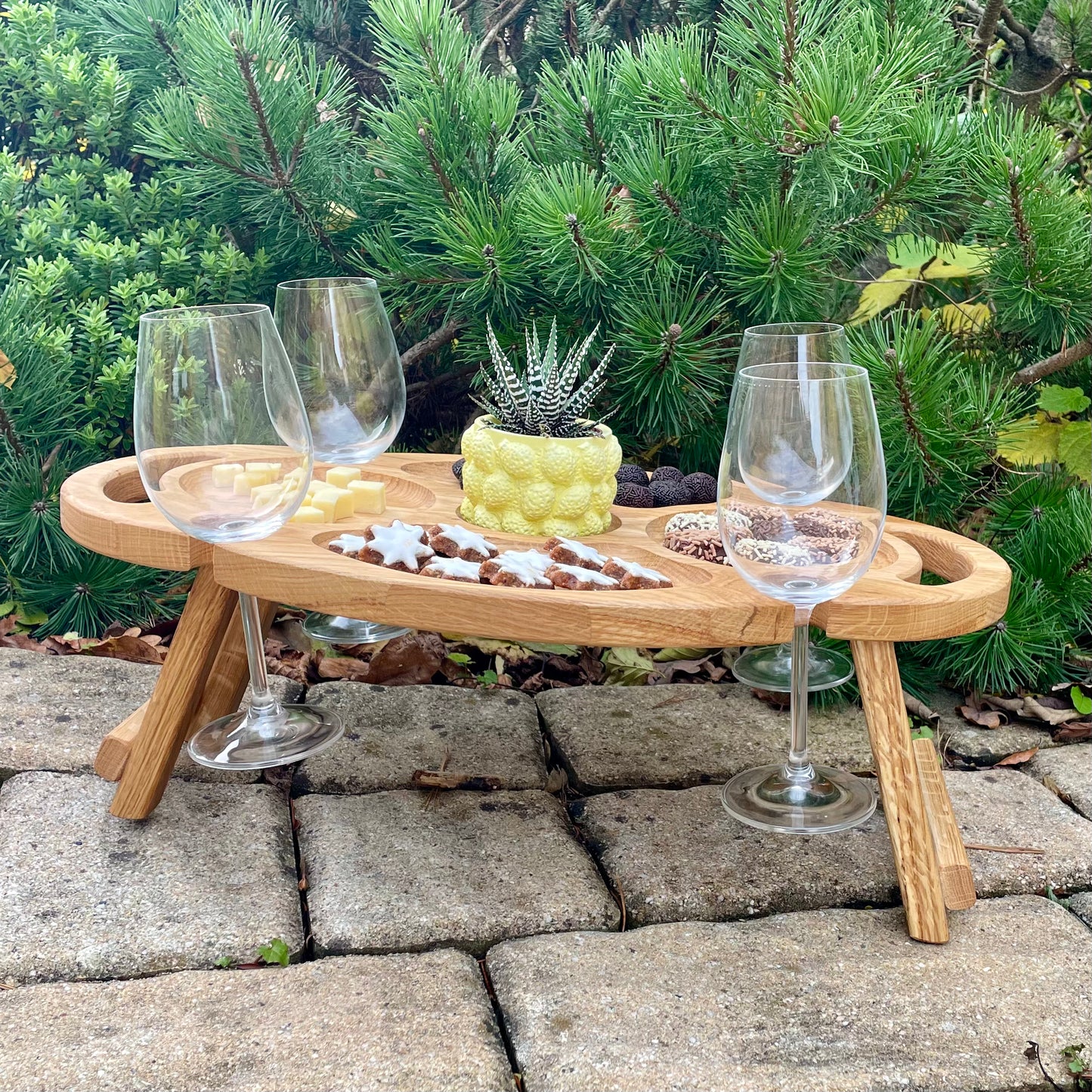 Multifunktionaler Weintisch aus Eichenholz – Klappbares Serviertablett für Picknick, Camping & Zuhause