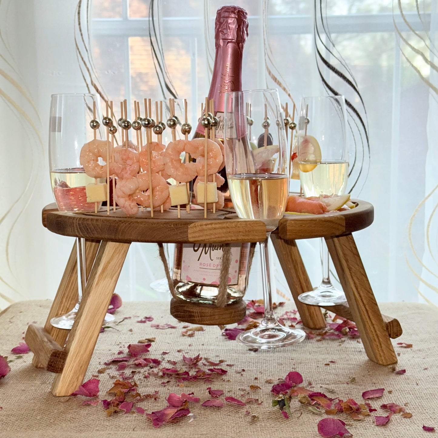 Multifunktionaler Weintisch & Cocktailtisch aus Eichenholz – Klappbares Serviertablett mit Cocktailspießen