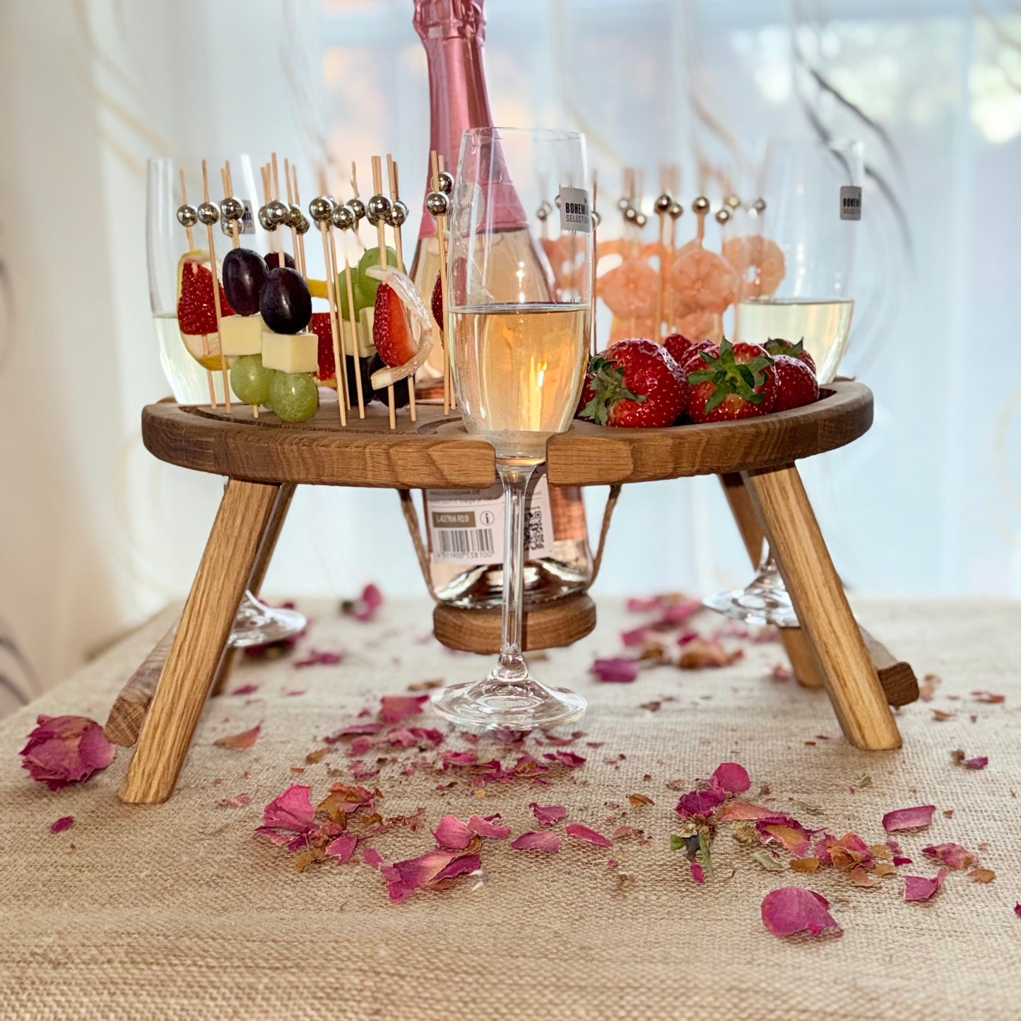 Multifunktionaler Weintisch & Cocktailtisch aus Eichenholz – Klappbares Serviertablett mit Cocktailspießen