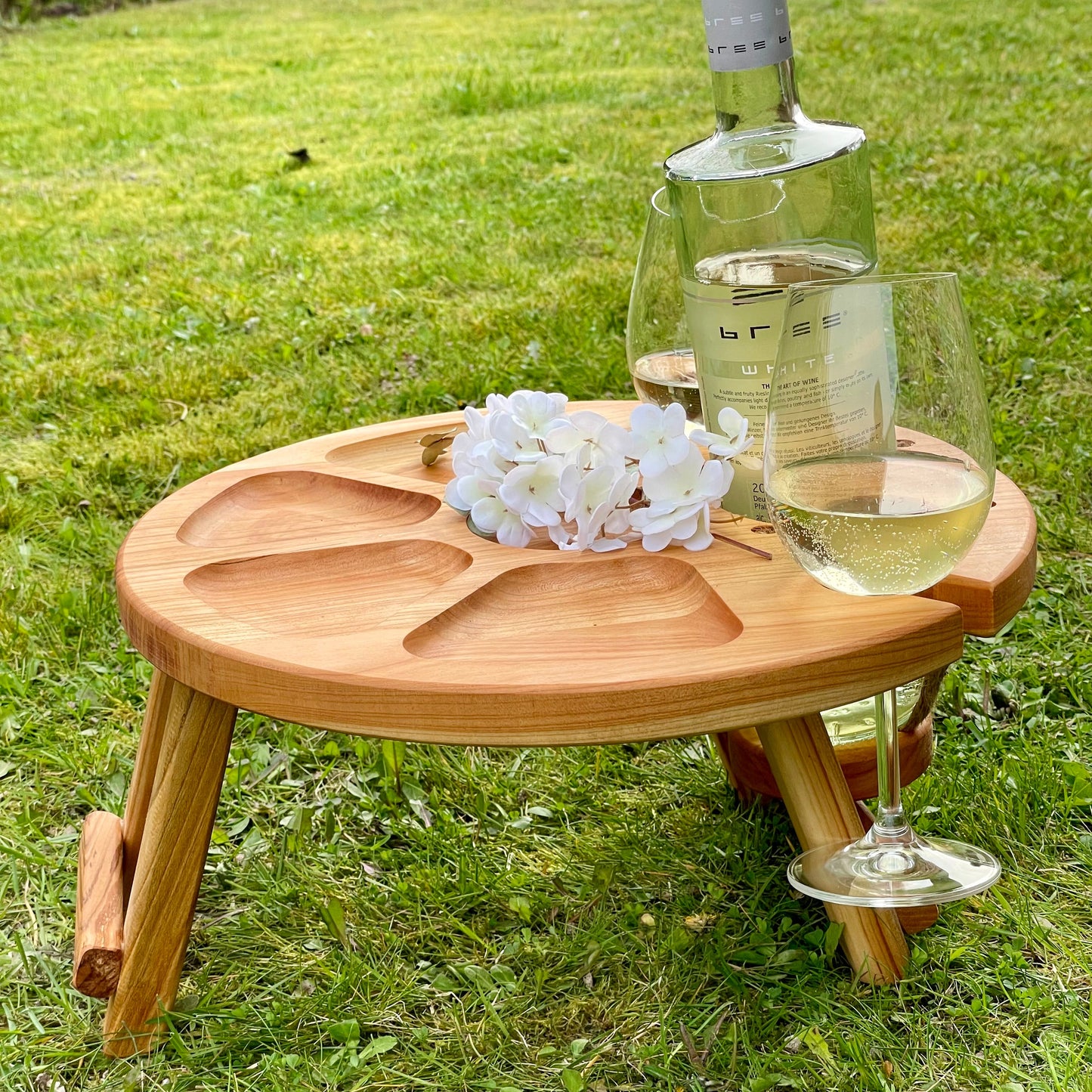 Klappbarer Picknicktisch aus Kirschbaum