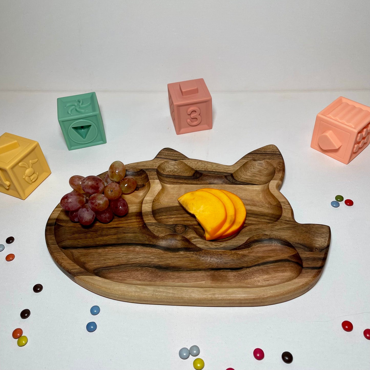 Kinderteller aus Walnussholz – Tierform, Holzteller mit Trennwand, Montessori Geschirr Kinder, Frühstücksteller Kinder, handmade wooden plate