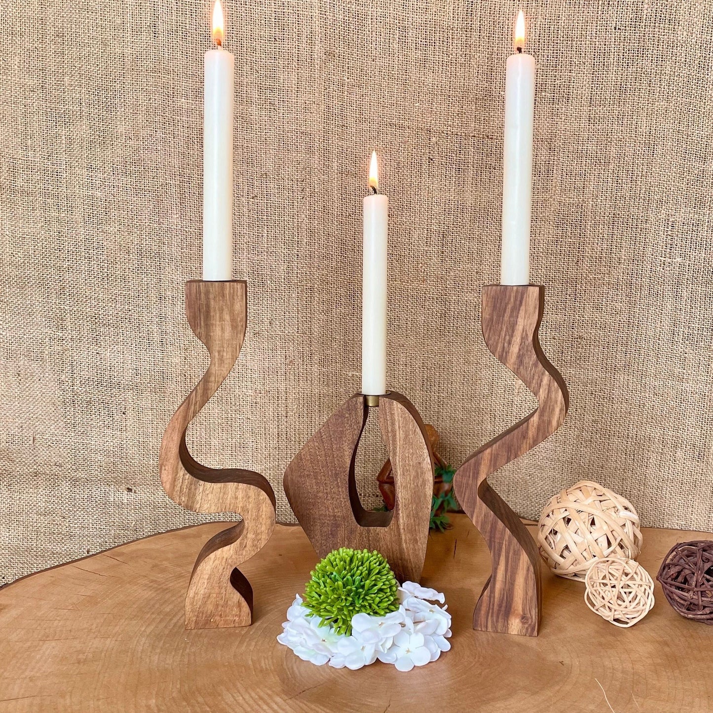 Kerzenhalter 3er-Set aus Nussbaumholz – Handgefertigte Holzkerzenständer im Vintage-Stil