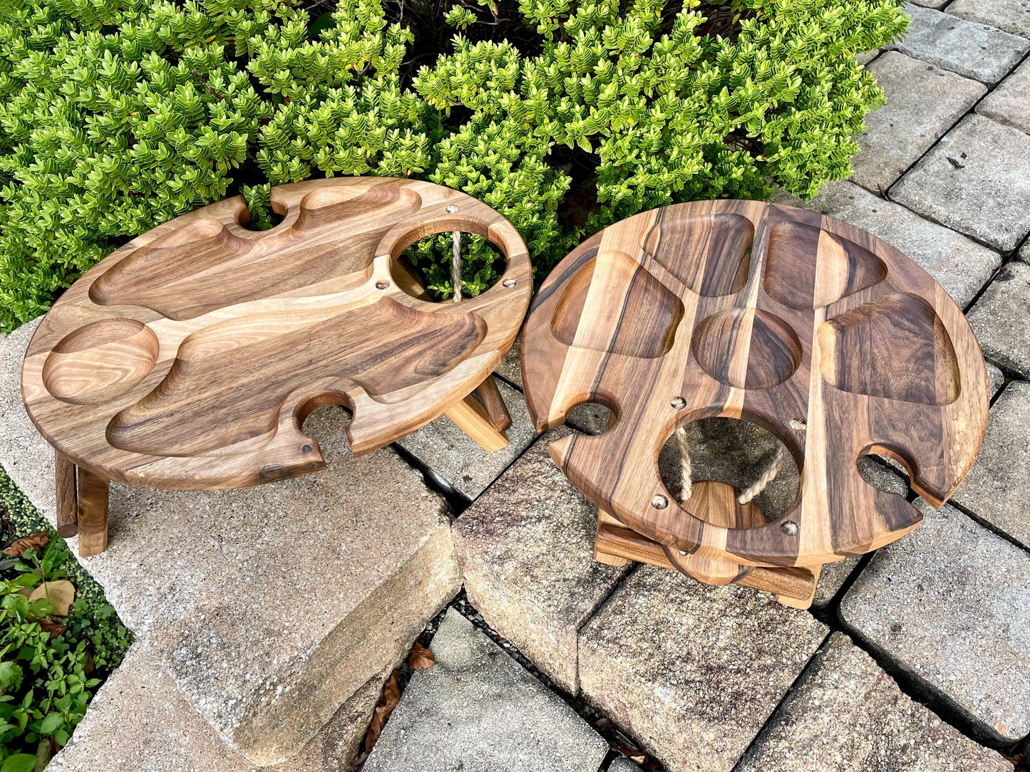 Klappbarer Weintisch aus Nussbaum – Handgefertigtes Serviertablett für Picknick & Zuhause
