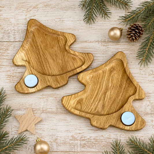 Weihnachtsbrett aus Eiche mit Teelicht – Tannenbaum Servierplatte, Weihnachtsdeko, Geschenk mit Wunschgravur