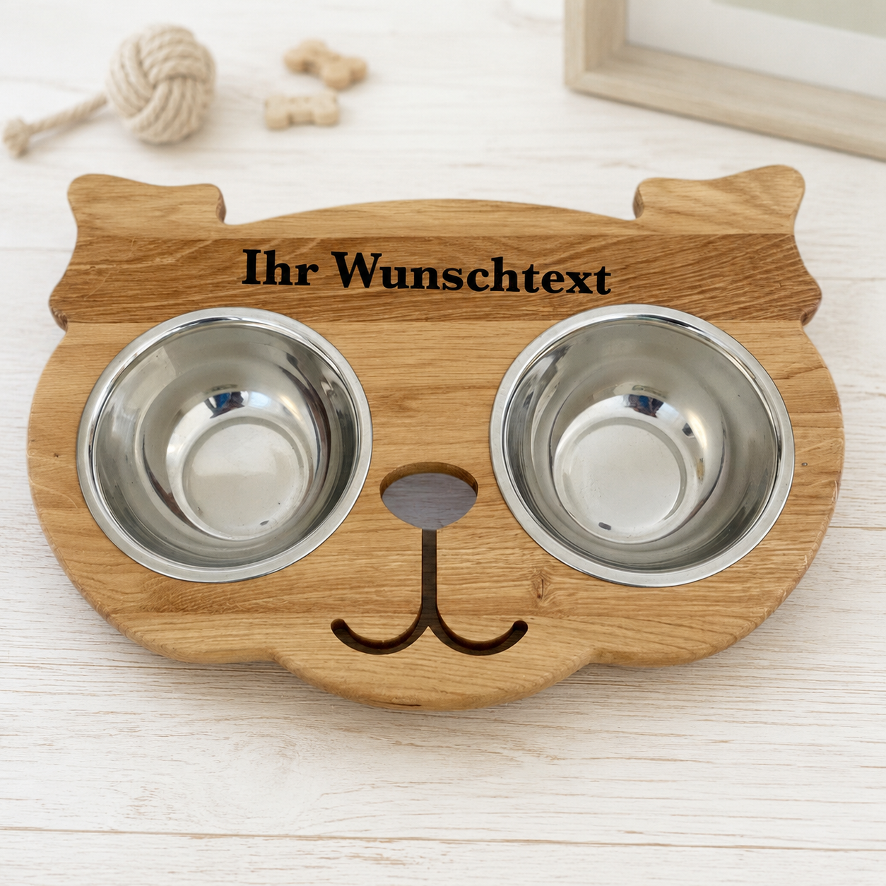 Erhöhte Futterstation für kleine Hunde aus Eichenholz – Futterbar mit 2 Edelstahlnäpfen, personalisierbar