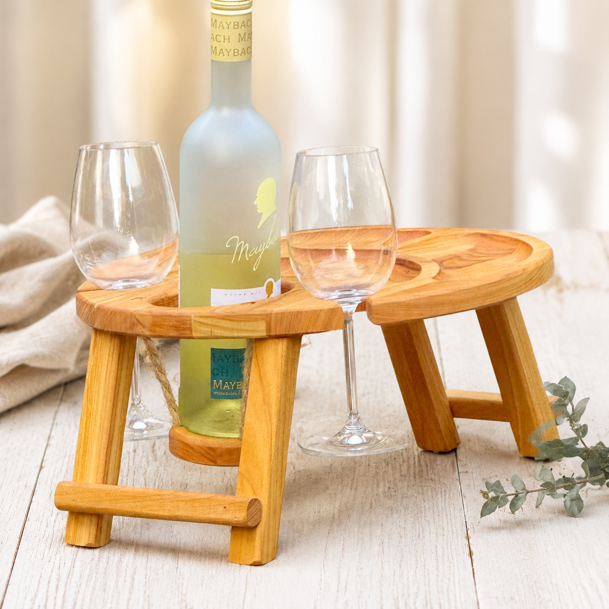 Klappbarer Weintisch aus Holz für 2 Gläser | Picknicktisch mit hängendem Flaschenhalter | Eiche oder Kirsche Ø 35 cm
