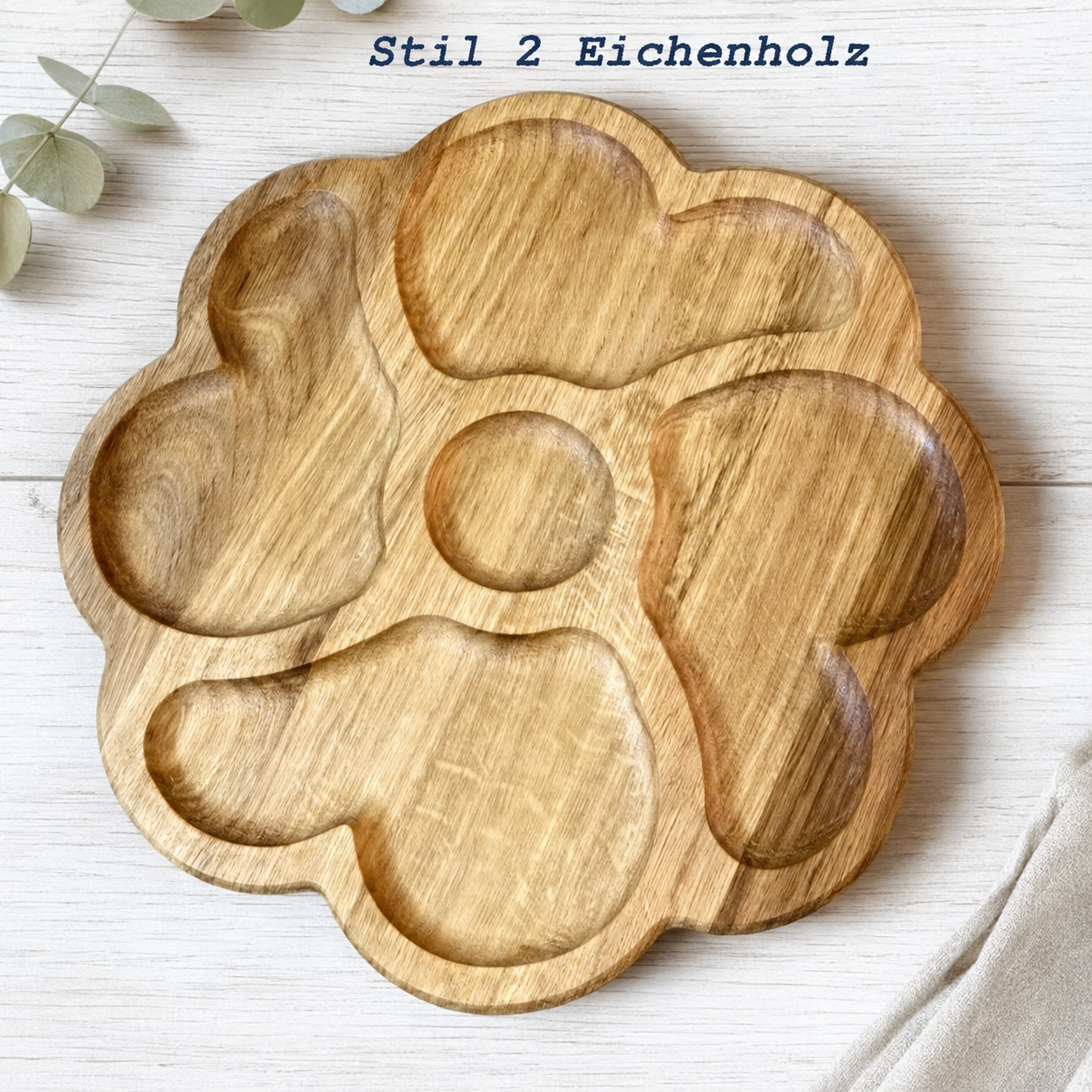 Holzteller, Servierplatte aus Eiche oder Kirschbaum mit getrennten Fächern für Nüsse, Obst, Käse, Datteln und Snacks.