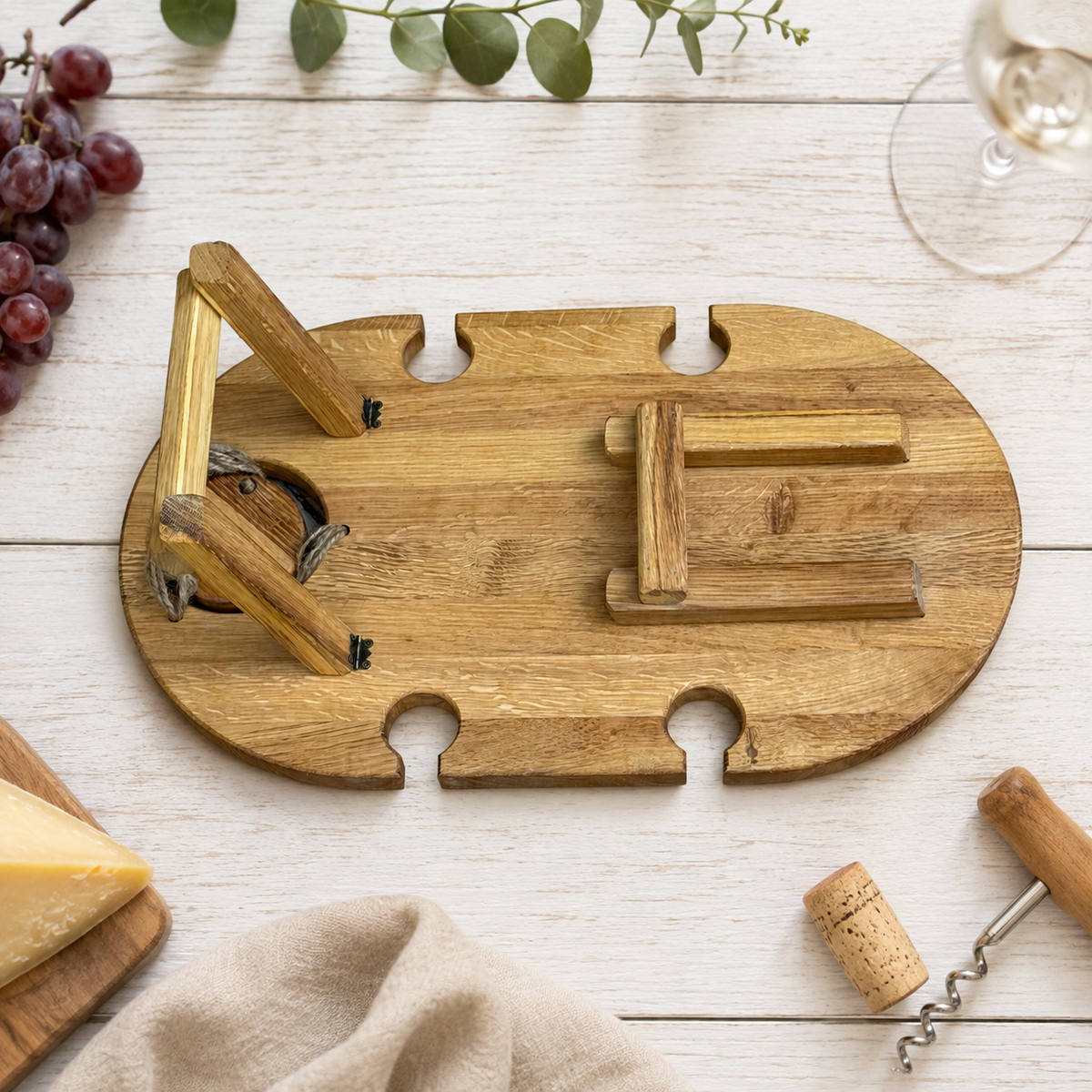Weinabend auf 50 × 30 cm – Weintisch für 4 Gläser aus Eiche, Picknicktisch mit Flaschenhalter