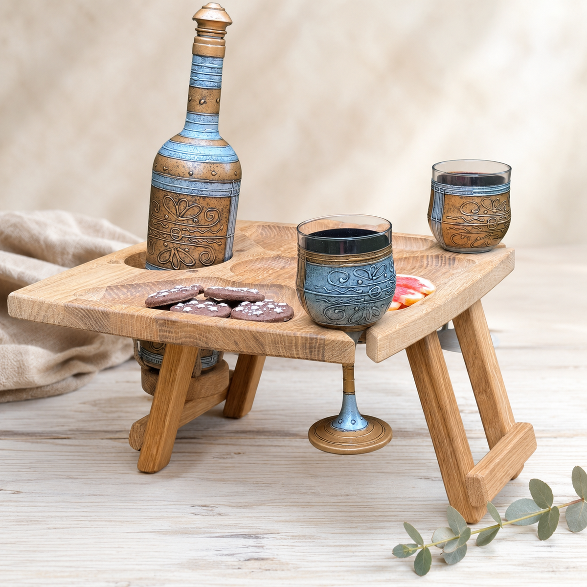 Klappbarer Weintisch für 2 Gläser & Flasche – Picknicktisch aus Edelholz mit Snackfächern