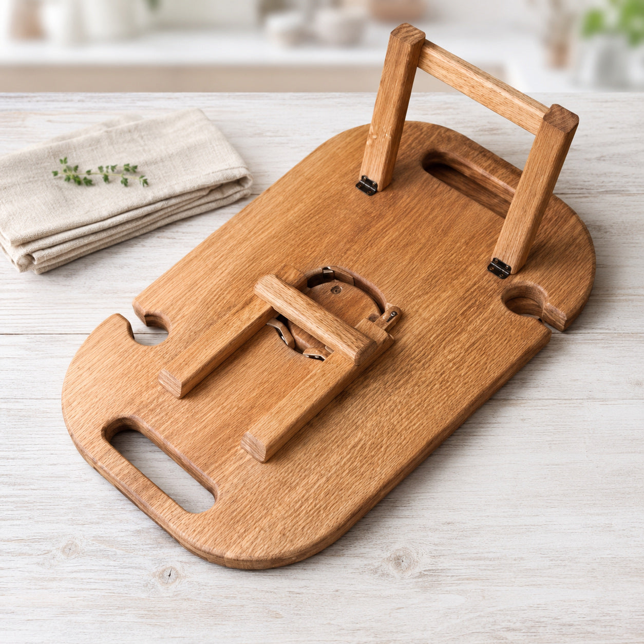 Klappbarer Weintisch aus Eiche für 2 Gläser – personalisiert – Picknicktisch mit Flaschenhalter, Geschenk für Paare