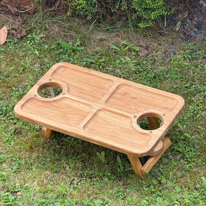 Klappbarer Biertisch, Campingtisch aus Eichenholz – mit Flaschenhaltern, Snackfächern – Frühstückstisch, Serviertablett, Geschenk für Männer.