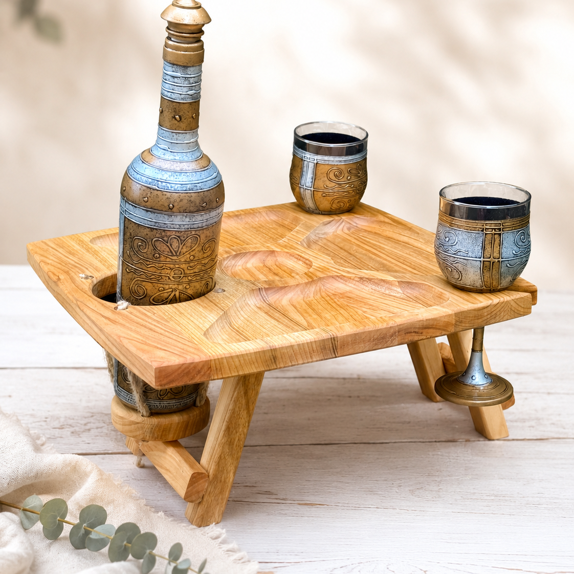 Klappbarer Weintisch für 2 Gläser & Flasche – Picknicktisch aus Edelholz mit Snackfächern