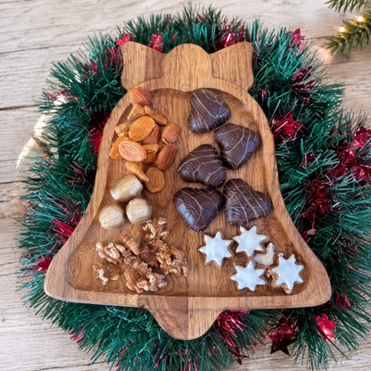 Weihnachtsplatte Glocke aus Eichenholz – Servierbrett & Adventsdeko für Plätzchen, Kerzen und Zapfen