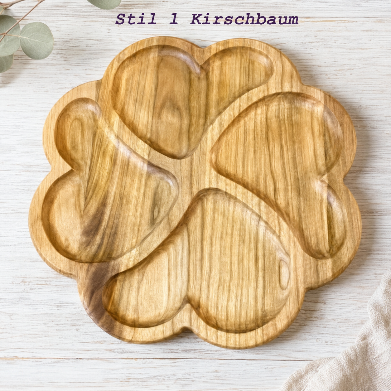 Holzteller, Servierplatte aus Eiche oder Kirschbaum mit getrennten Fächern für Nüsse, Obst, Käse, Datteln und Snacks.