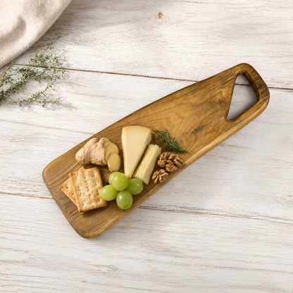 Charcuterie- & Servierbrett, Schneidebrett aus Walnussholz – optional mit persönlicher Gravur