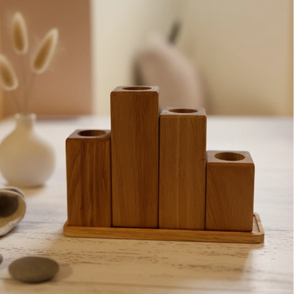 Kerzenhalter-Set aus massiver Eiche – 4 Teelichthalter mit Unterbrett | moderne Holzdeko & Adventsdeko