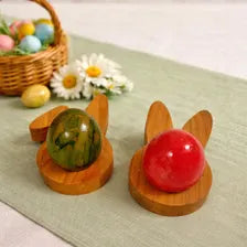 Eierbecher in Hasenform – Osterdeko aus Kirsch- oder Walnussholz – 2er-Set mit Wunschgravur