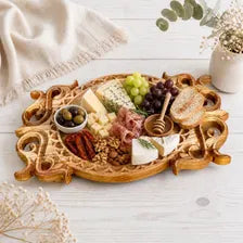Astay, Geschnitzte Servierplatte aus Holz mit Füßen – Walnuss oder Kirschbaum, orientalisches Tablett für Antipasti, Käse & Obst
